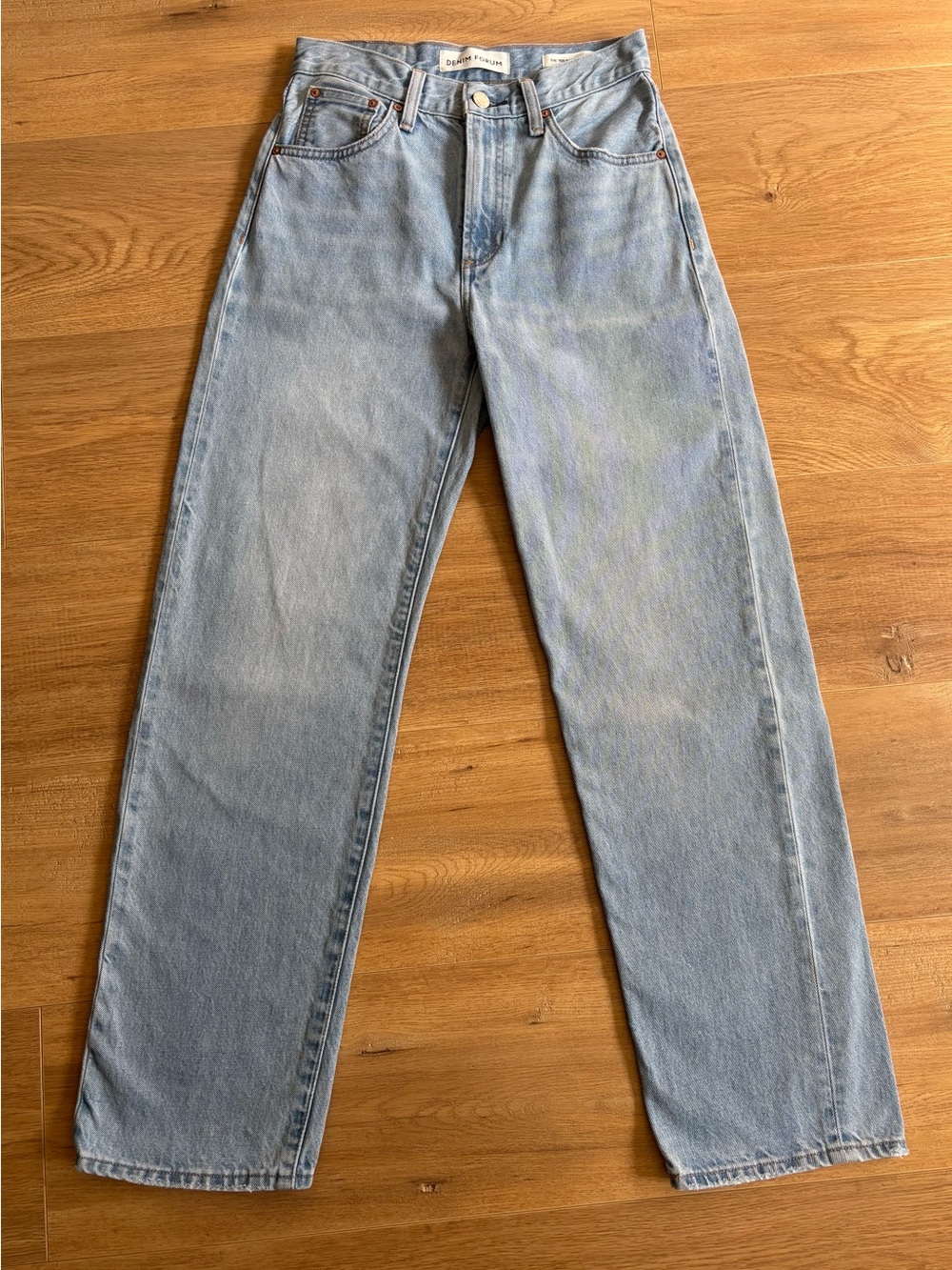 Aritzia Denim Forum Marlo 90s Hi-Rise Baggy Jeans Sz 24 Light Wash